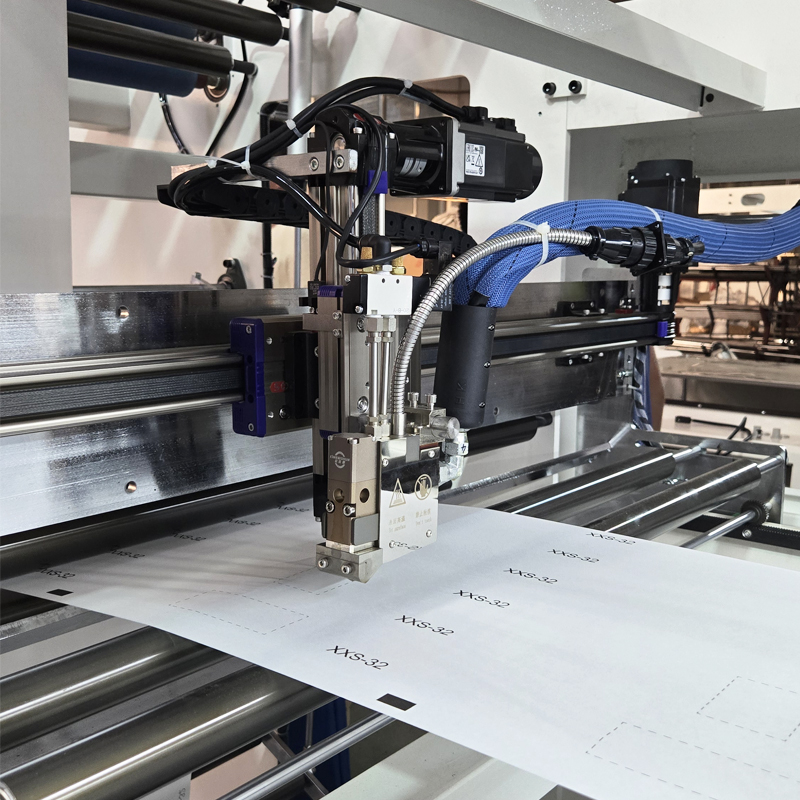 Two side glue heads Two side glue heads